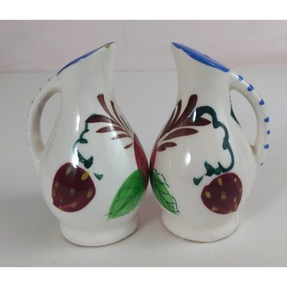 Vintage Hand Painted Apple & Pear Blue Pitcher Salt & Pepper Shakers Japan - Picture 3 of 7